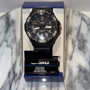 Casio 3-hand Analog Rotating Bezel Day/date Display 100m Water Resistance CAS105